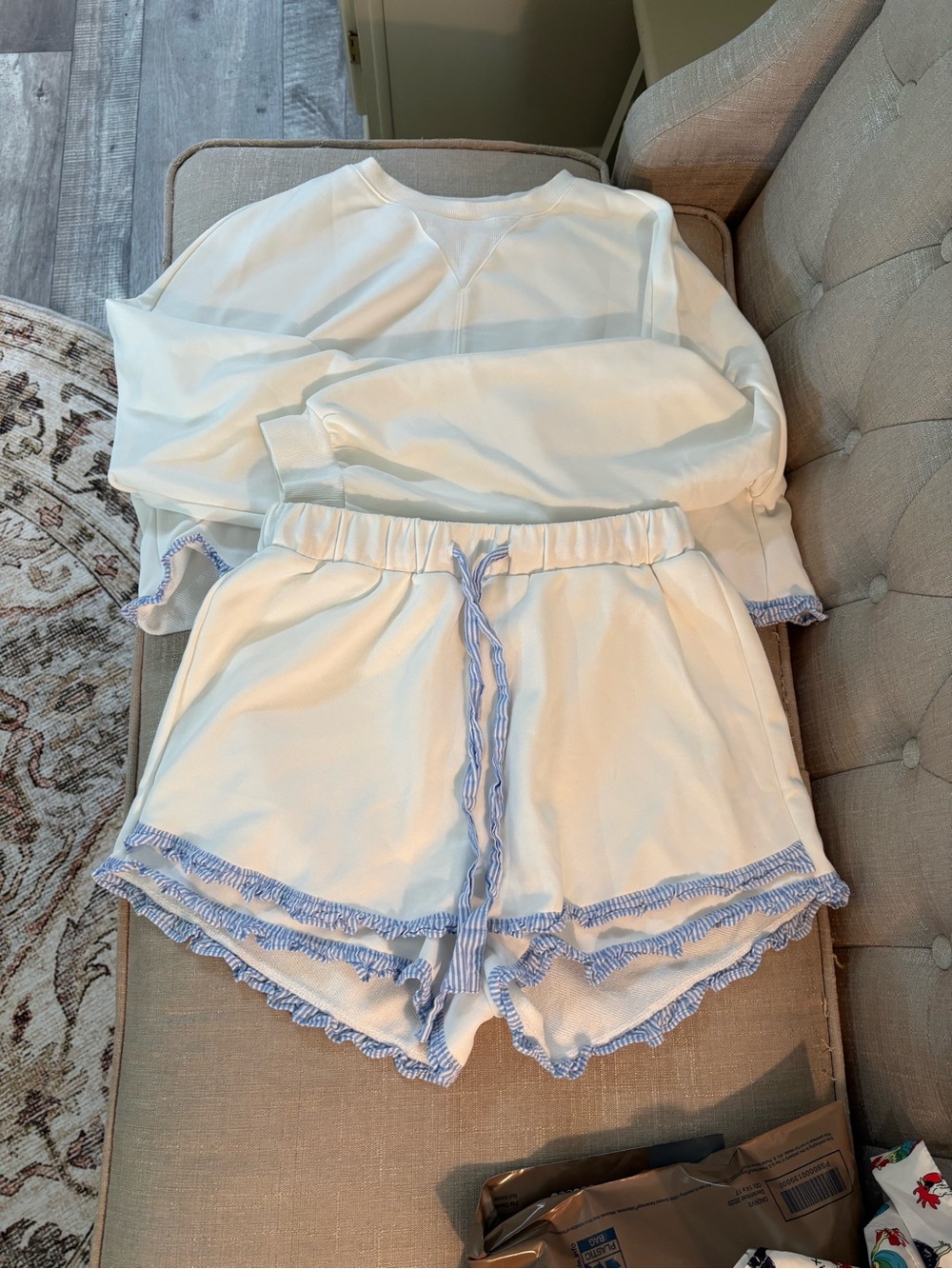 White Two-Piece Lounge Set with Blue Trim